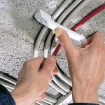 Basic methods of attaching electrical wiring to the wall